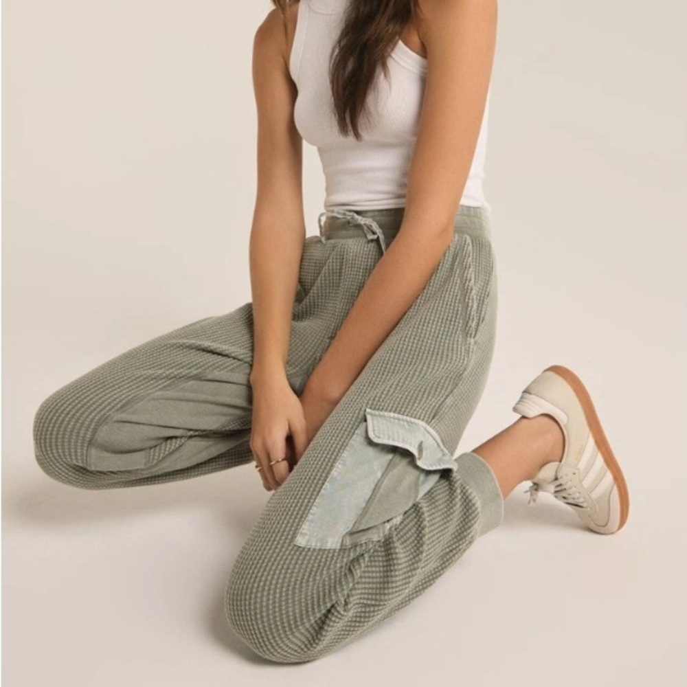 Z Supply Niles Waffle Cargo Pant - Palm Green